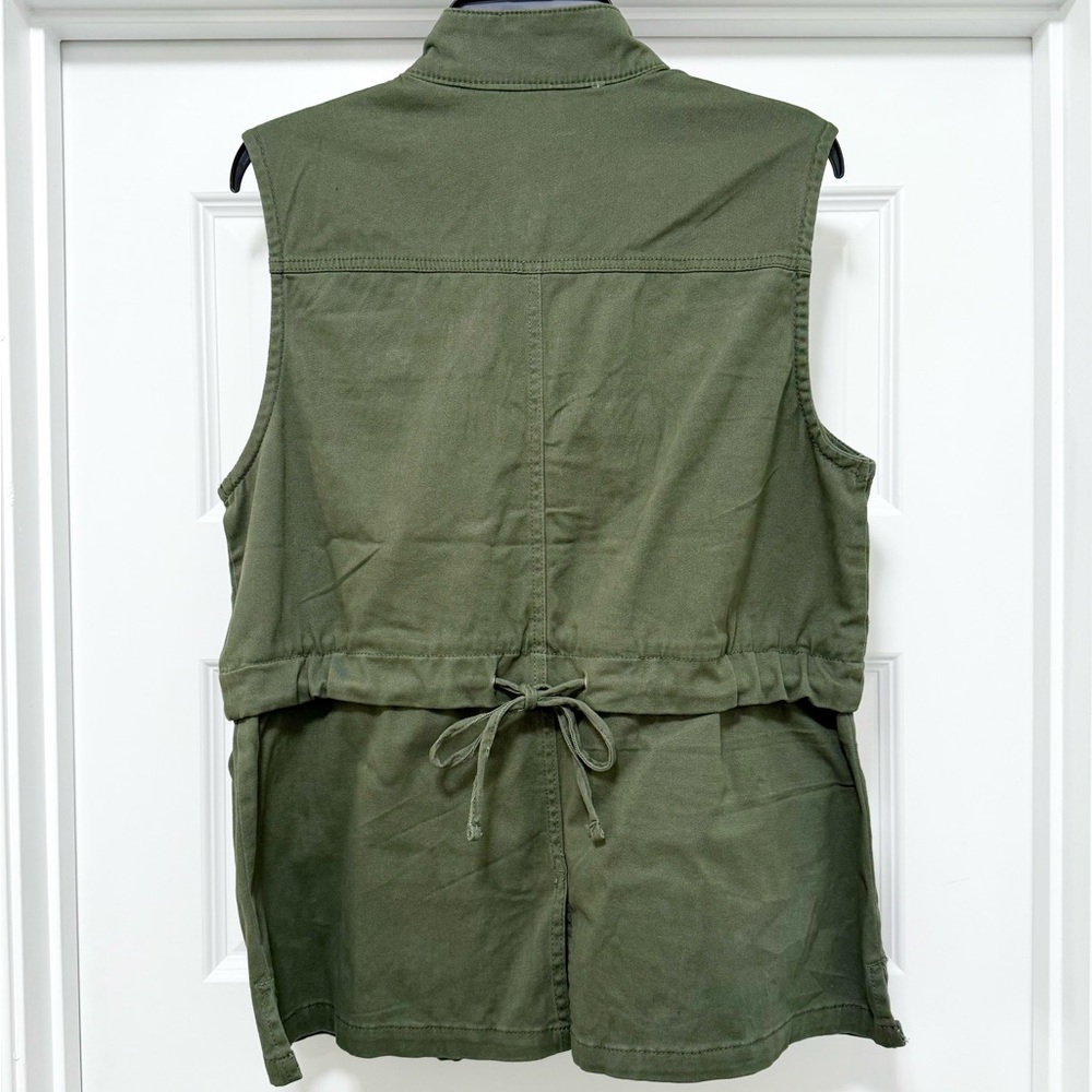 Olive Green Utility Sleeveless Vest - Picture 4 of 7